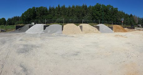 Magasin de materiaux de construction Maubert-Fontaine