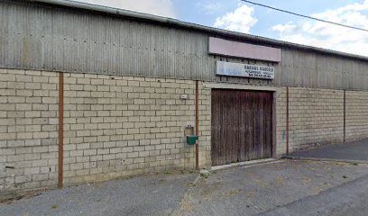 Atelier de carrosserie automobile Liart