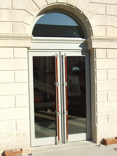 Atelier de menuiserie Annonville