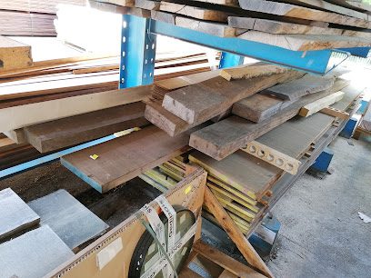 Magasin de materiaux de construction Franois