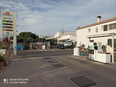Station-service Saintes-Maries-de-la-Mer