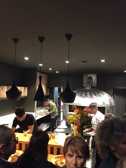 Pizzas à emporter Revel